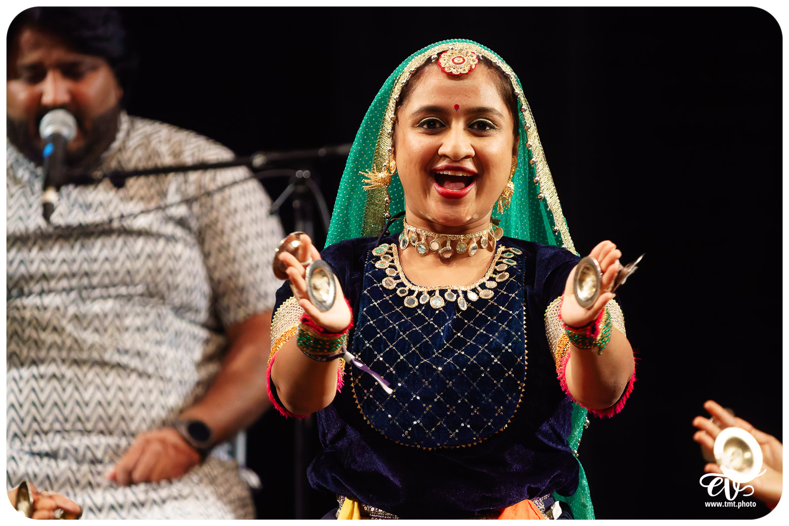INDE
